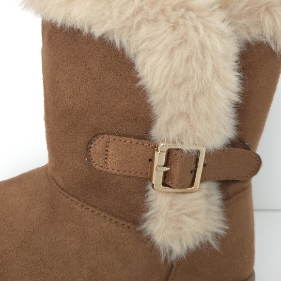 Children's Place Tan Brown Suede Fur Lined Buckle Winter Boots - Picture 6 of 9